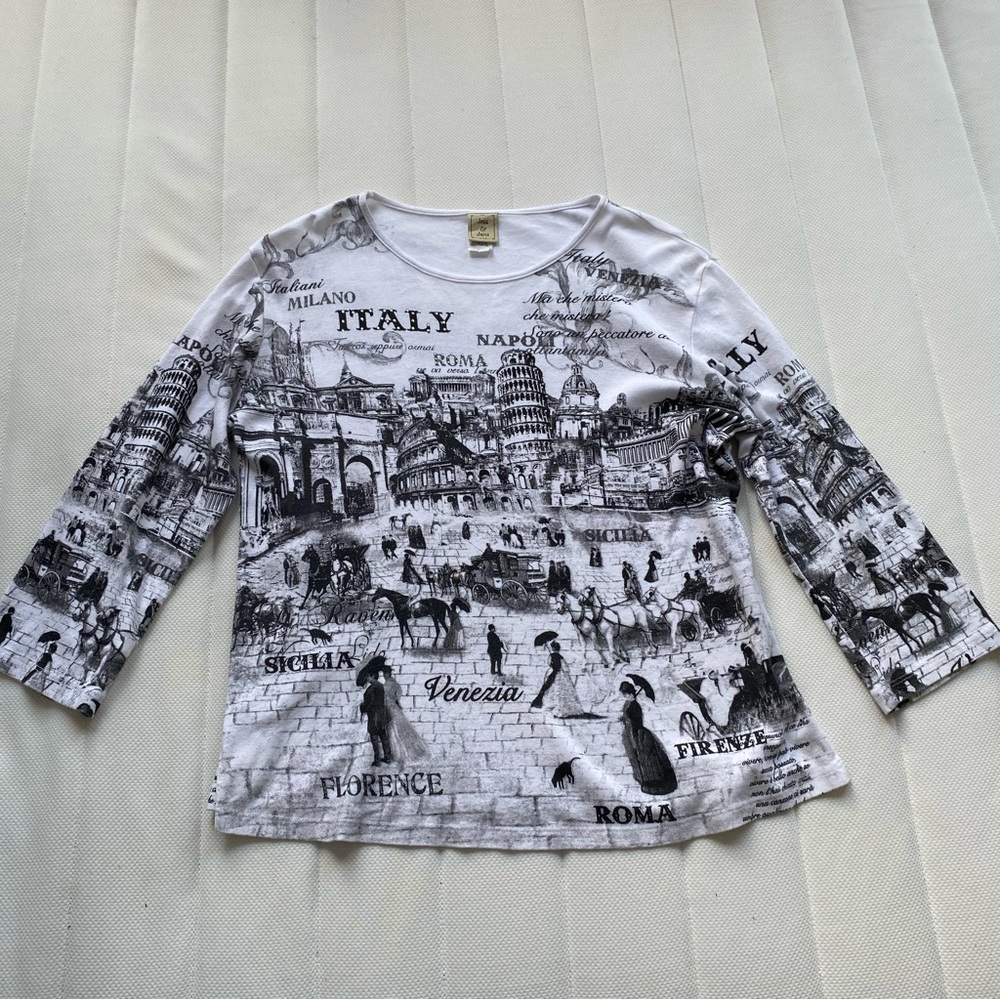 Women's White Graphic Long Sleeve Italy Print Tee